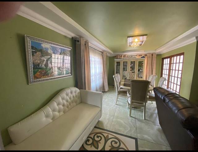 3 BEDROOM HOUSE FOR SALE IN LEACHVILLE EXT 3